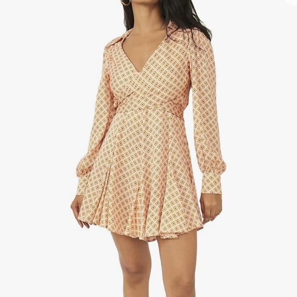 Free People It Takes Two Open Back Long Sleeve Mini Dress In Ivory. NWT! Sz M - Picture 5 of 10